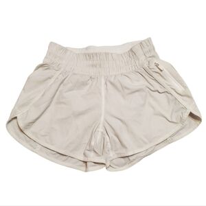 Lululemon Women's Hotty Hot Shorts 6